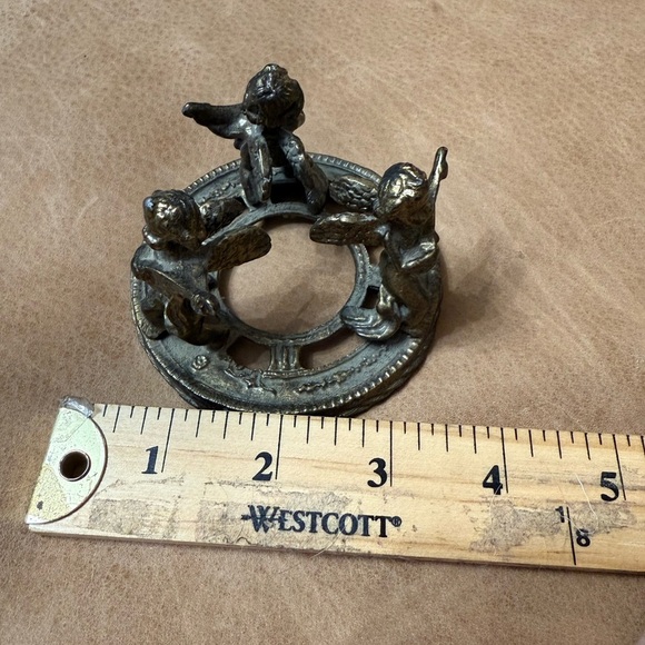 Beautiful Angelic Metal 3 Cherub Watch Holder / Stand Playing String Instruments - Picture 6 of 8